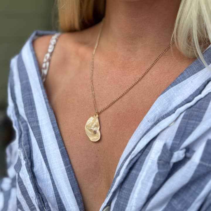 Oyster Shell Pendant Necklace