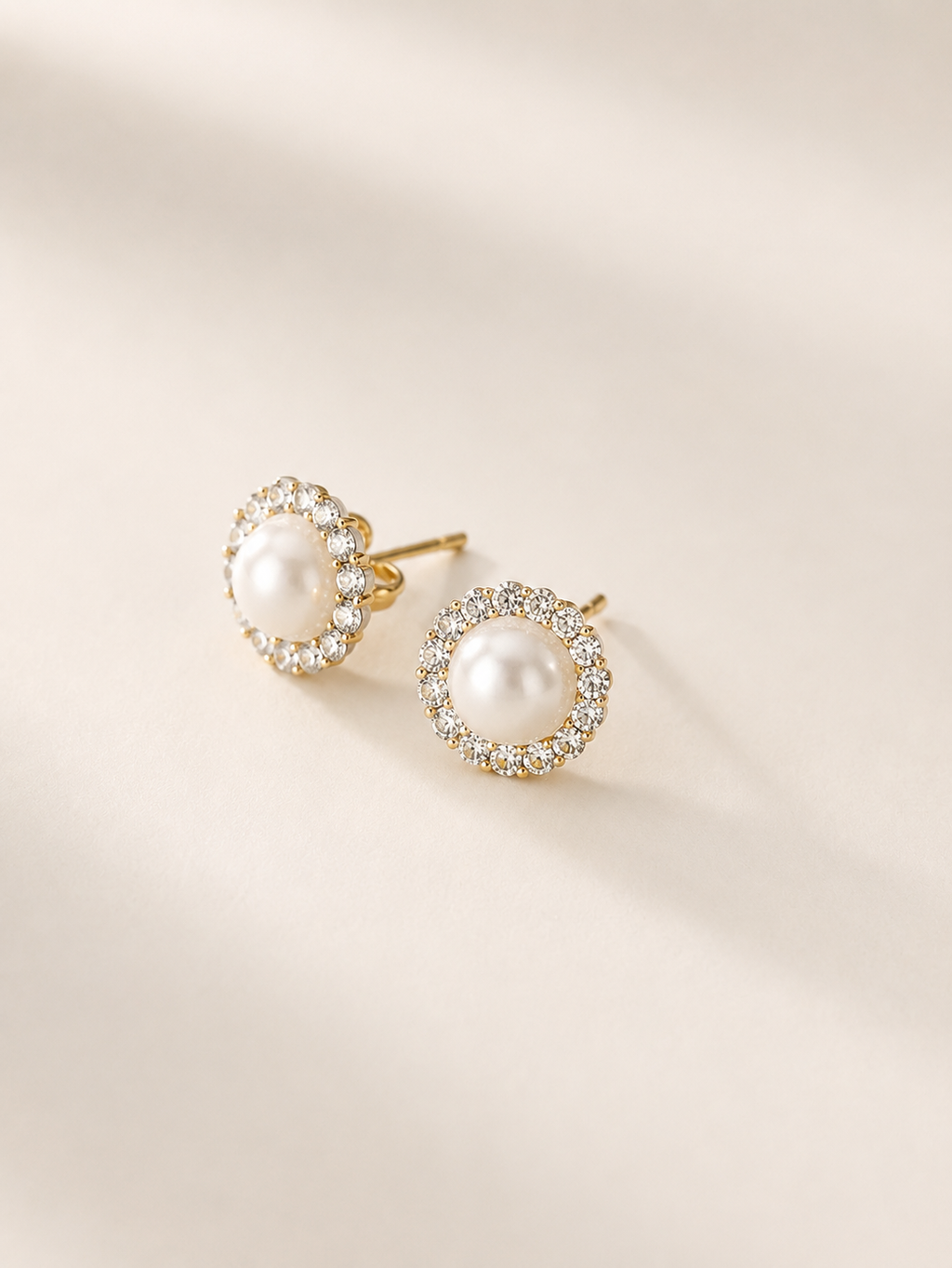Cameron Pearl Studs