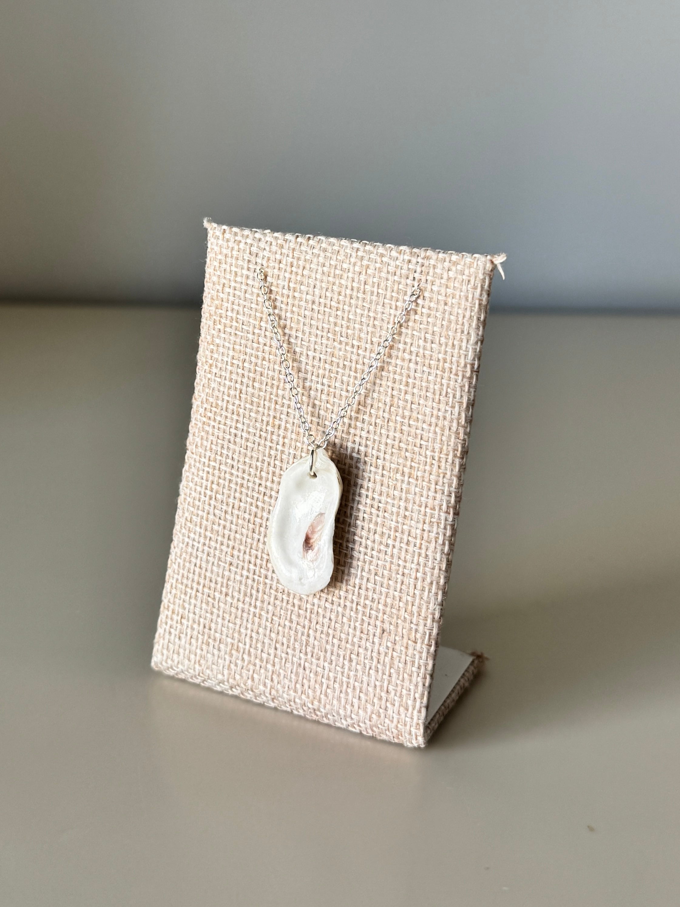 Wren Oyster Shell Necklace