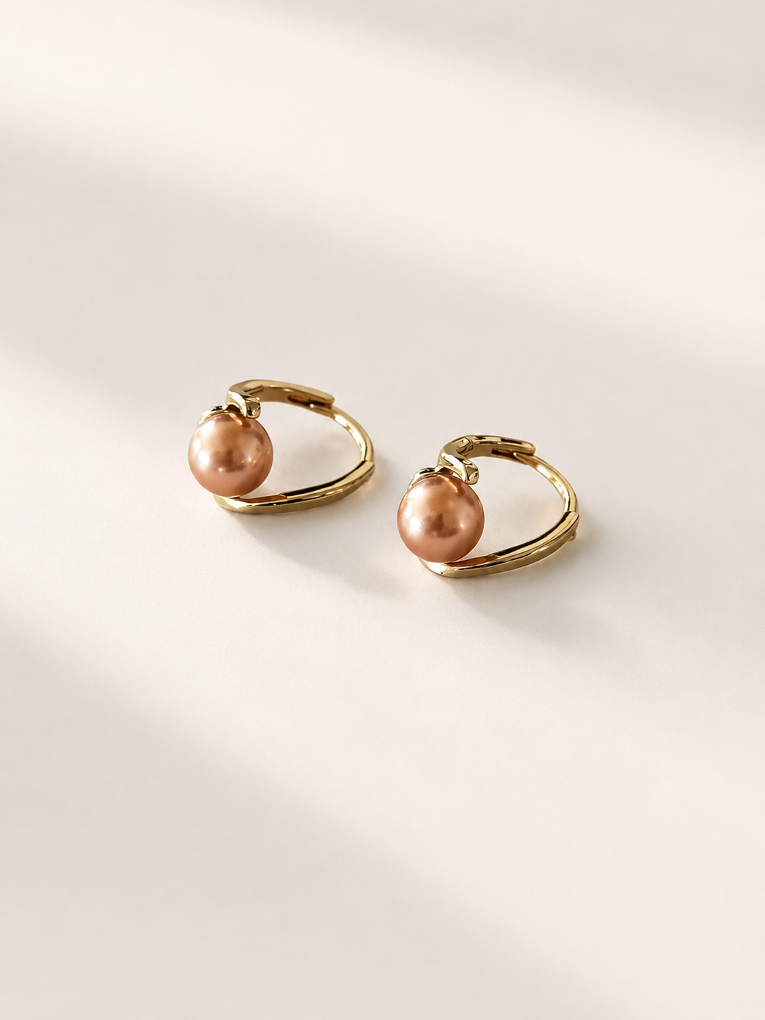 Dove Pearl Earrings