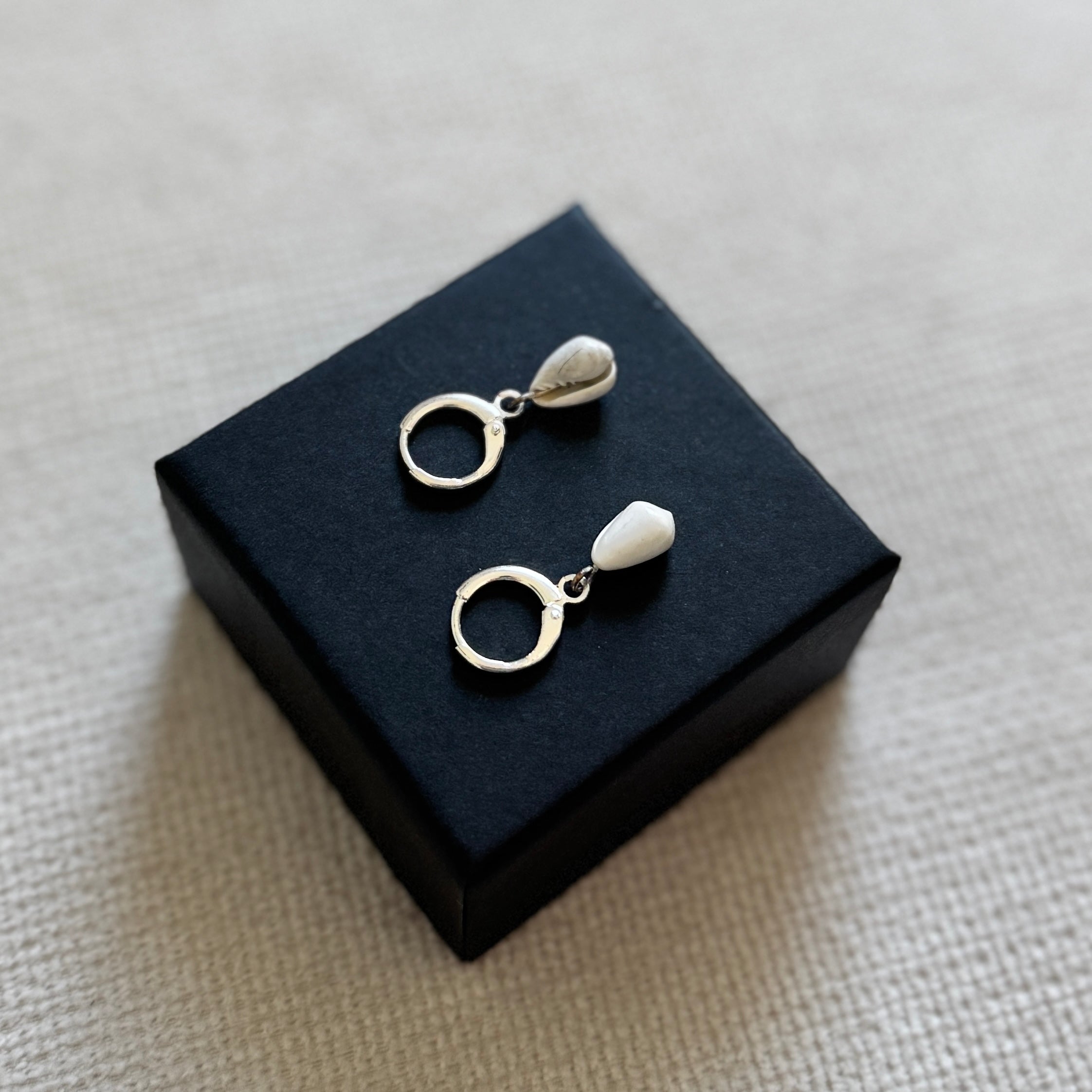 Piper Shell Hoops