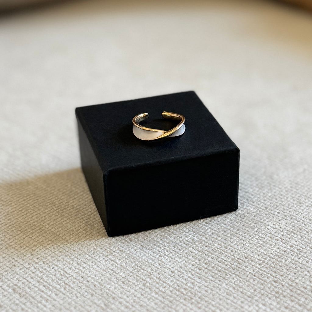 Theo Ring Adjustable