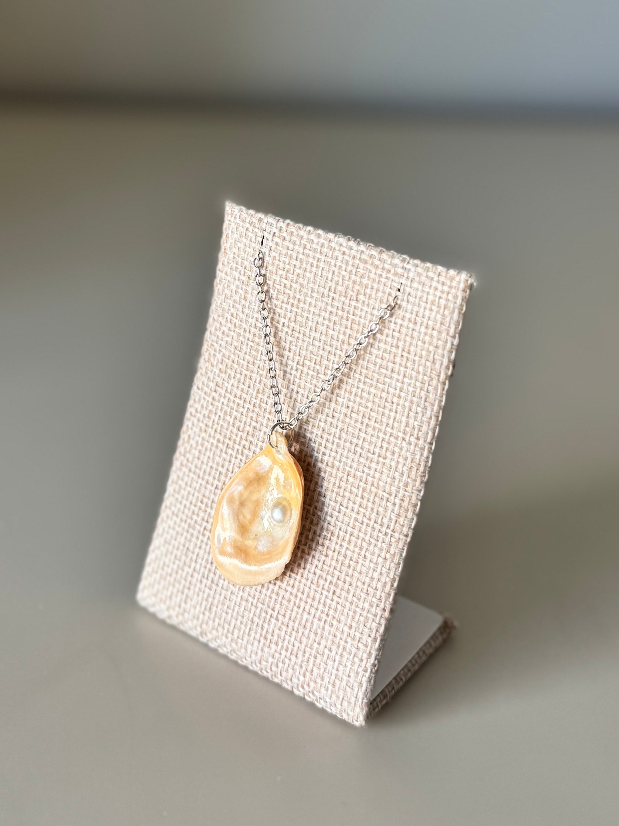 Taryn Oyster Shell Necklace