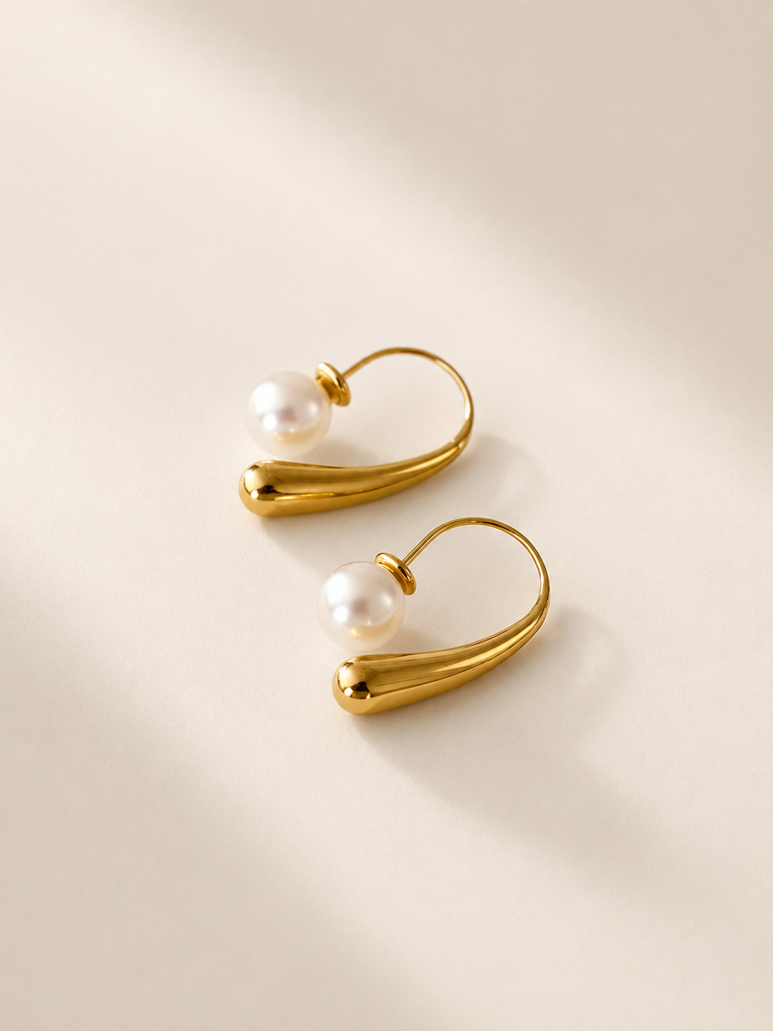 Isla Gold Drop Earrings