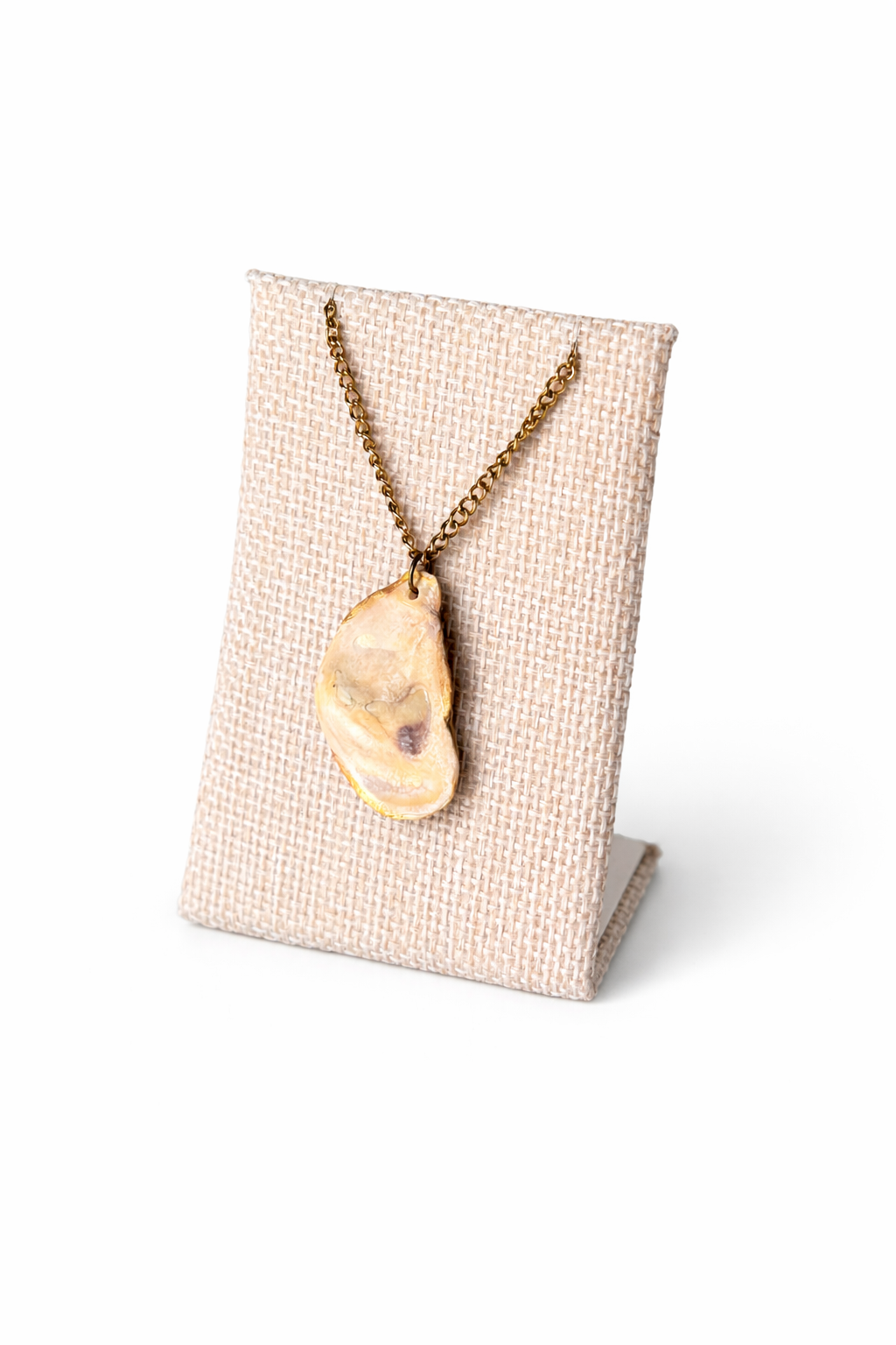 Lou Oyster Shell Necklace