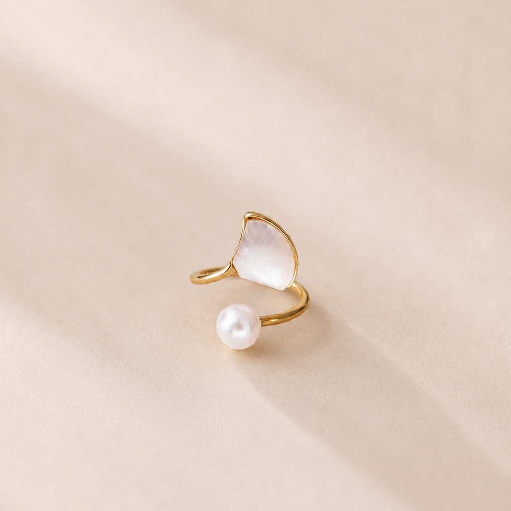 Pearl Wrap Ring Adjustable
