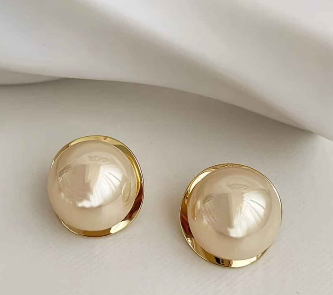 Bubble Pearl Studs