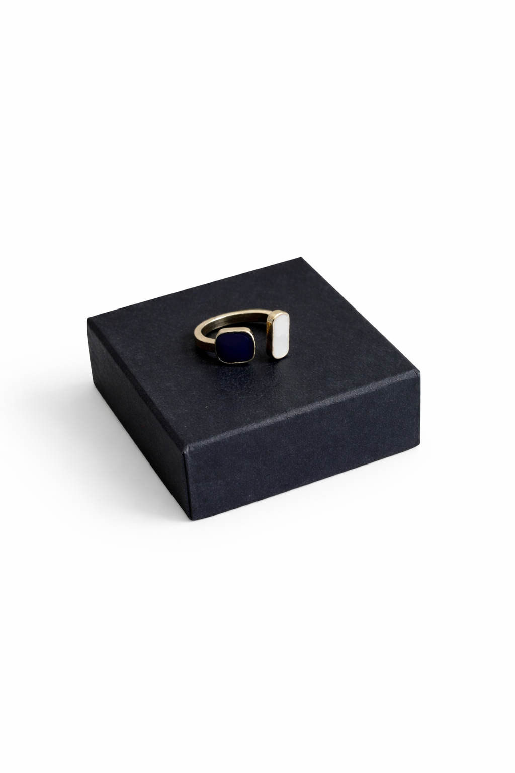 Zinnia Ring Adjustable