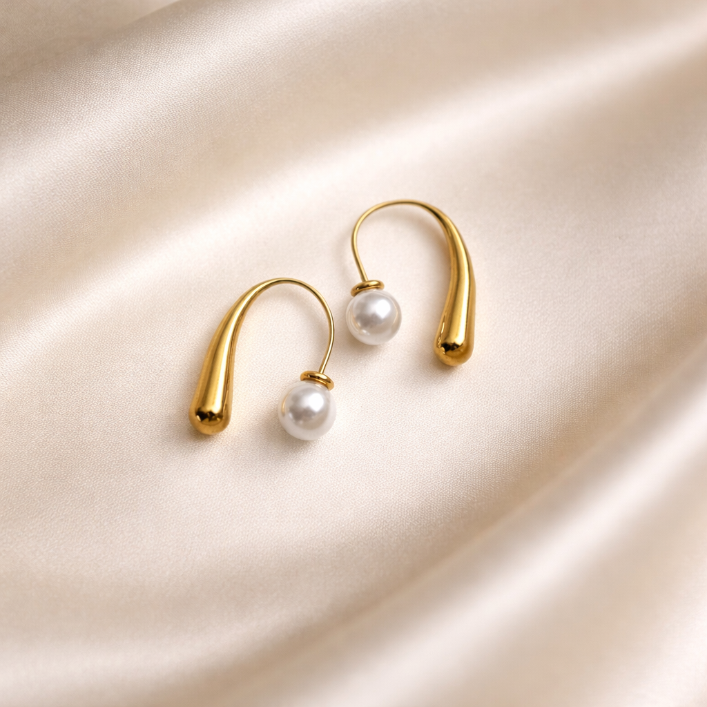Isla Gold Drop Earrings