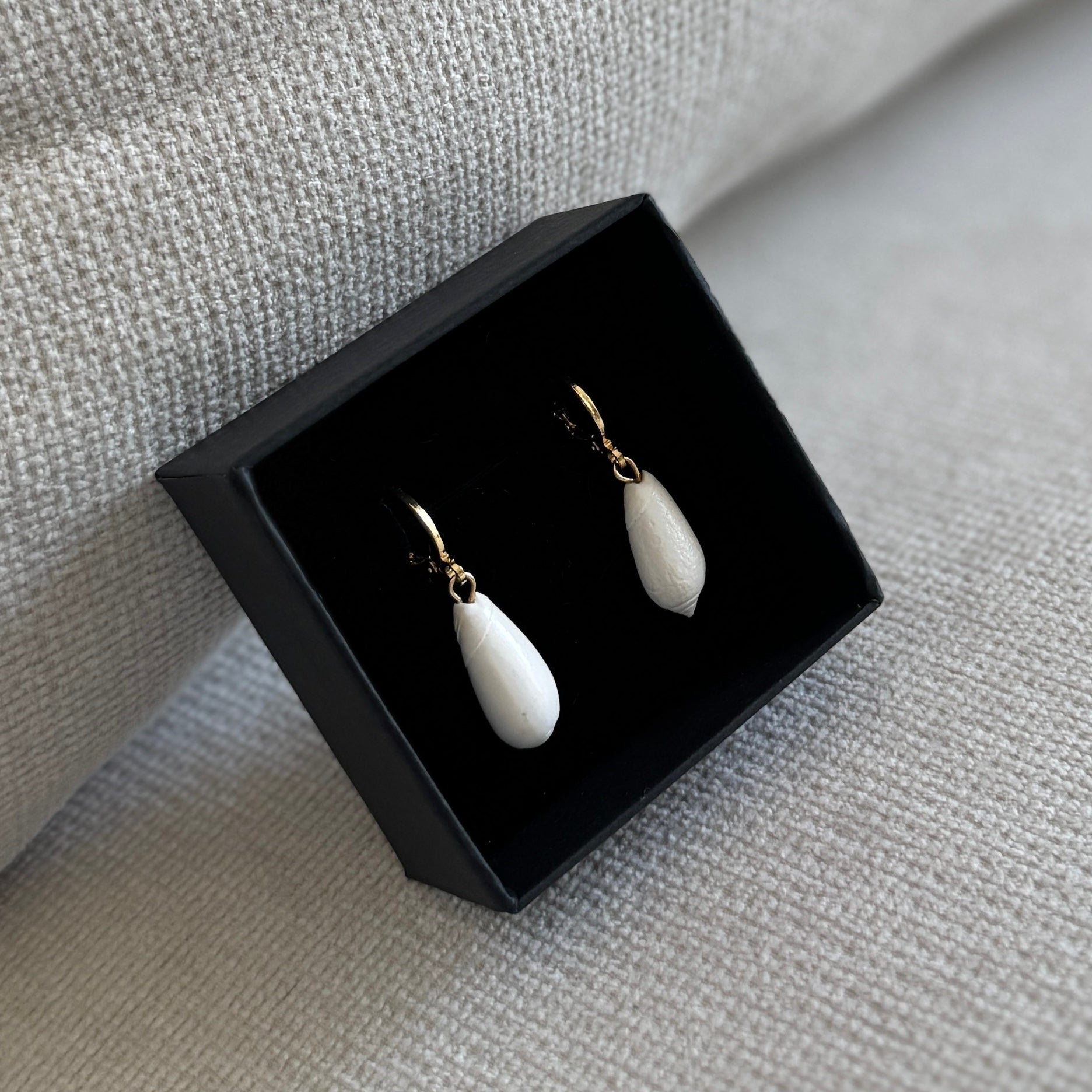 Olive Hoop Earrings - Ostella