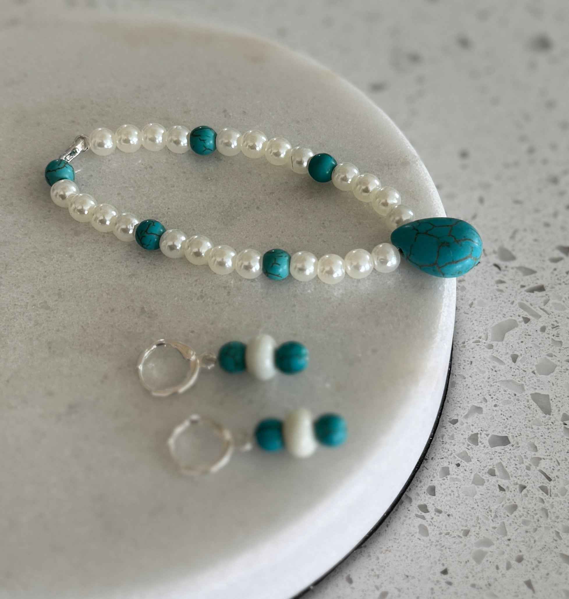 Matching Bracelet and Earring Set ~ Turquoise