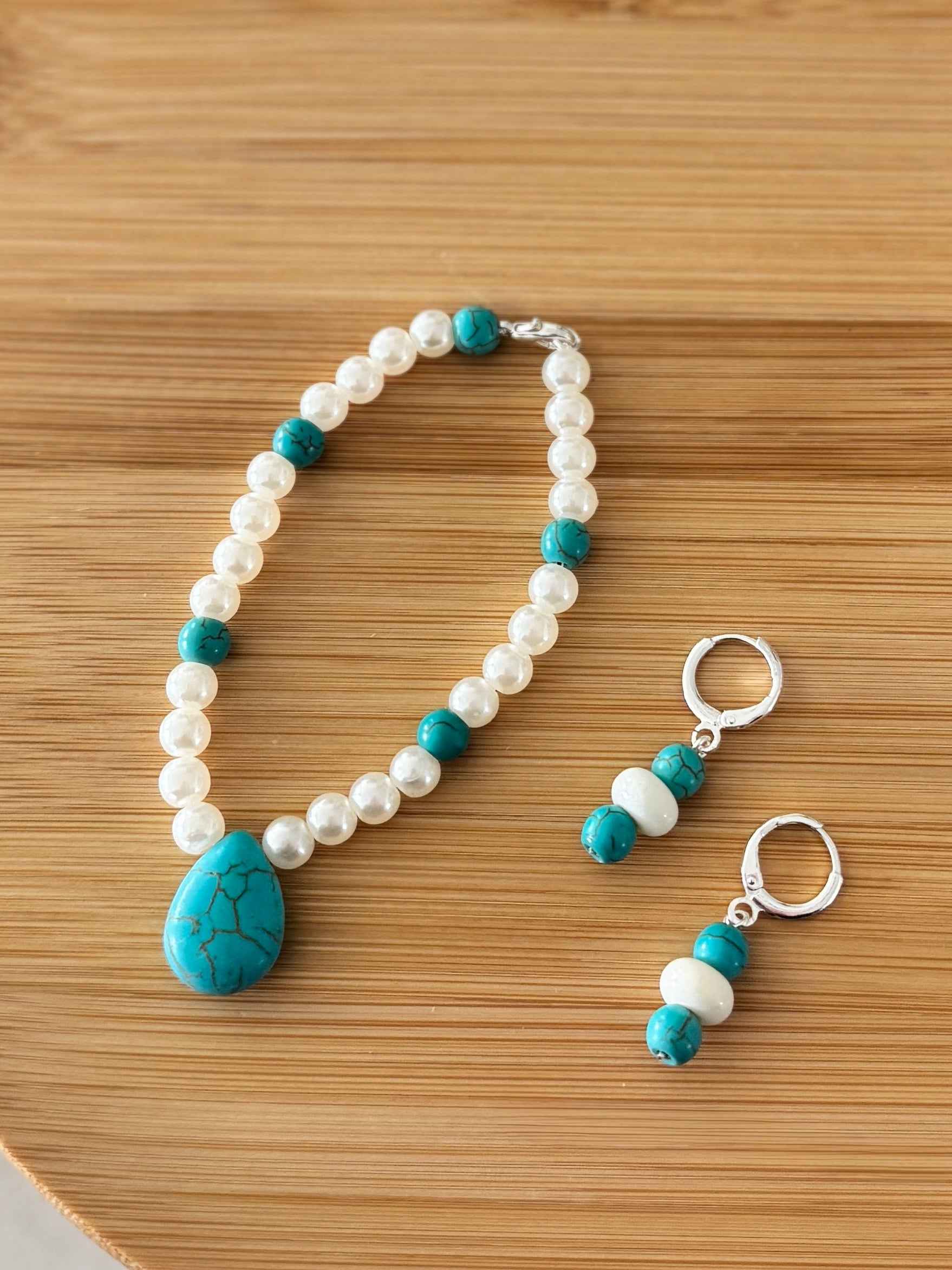 Matching Bracelet and Earring Set ~ Turquoise