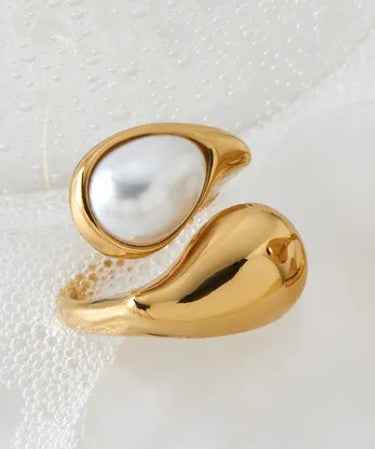 18K Gold Plated Pearl Ring