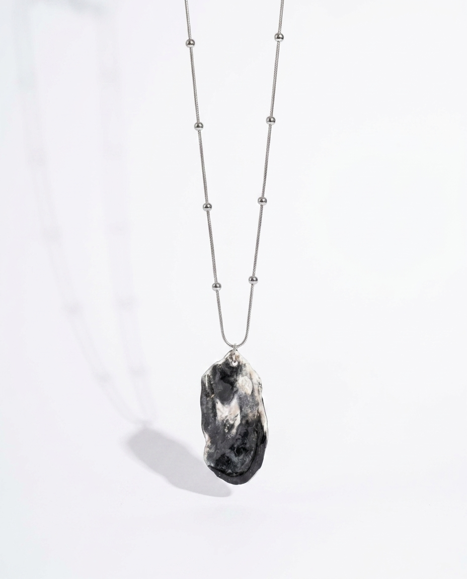 Vienna Pendant Necklace