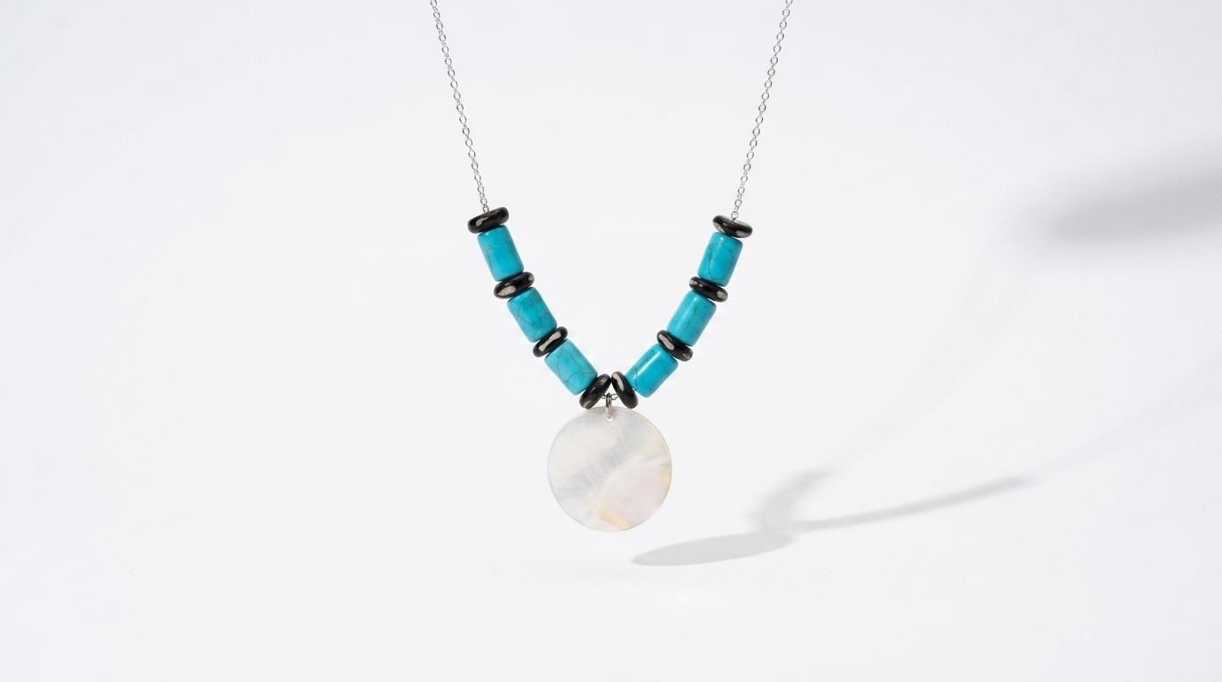 Perry Pendant Necklace