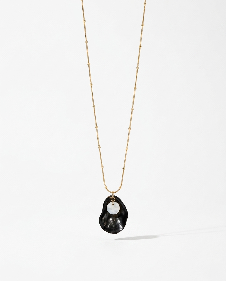 Ellie Pendant Necklace