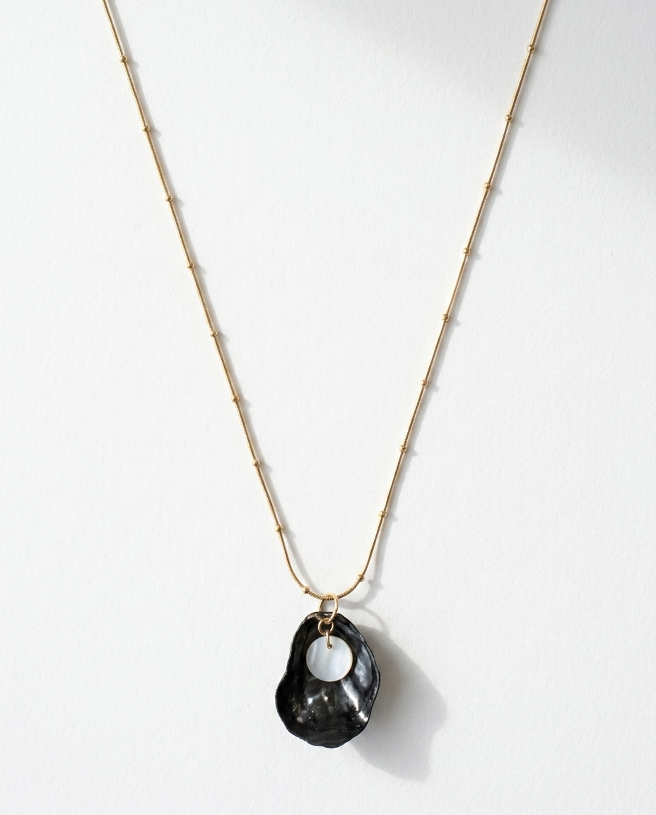 Ellie Pendant Necklace