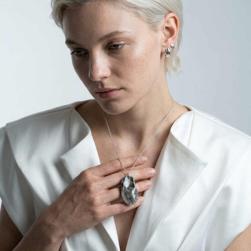 Charlie Oyster Shell Necklace