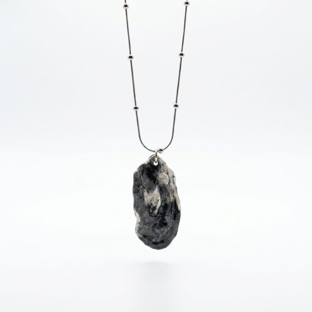Vienna Pendant Necklace