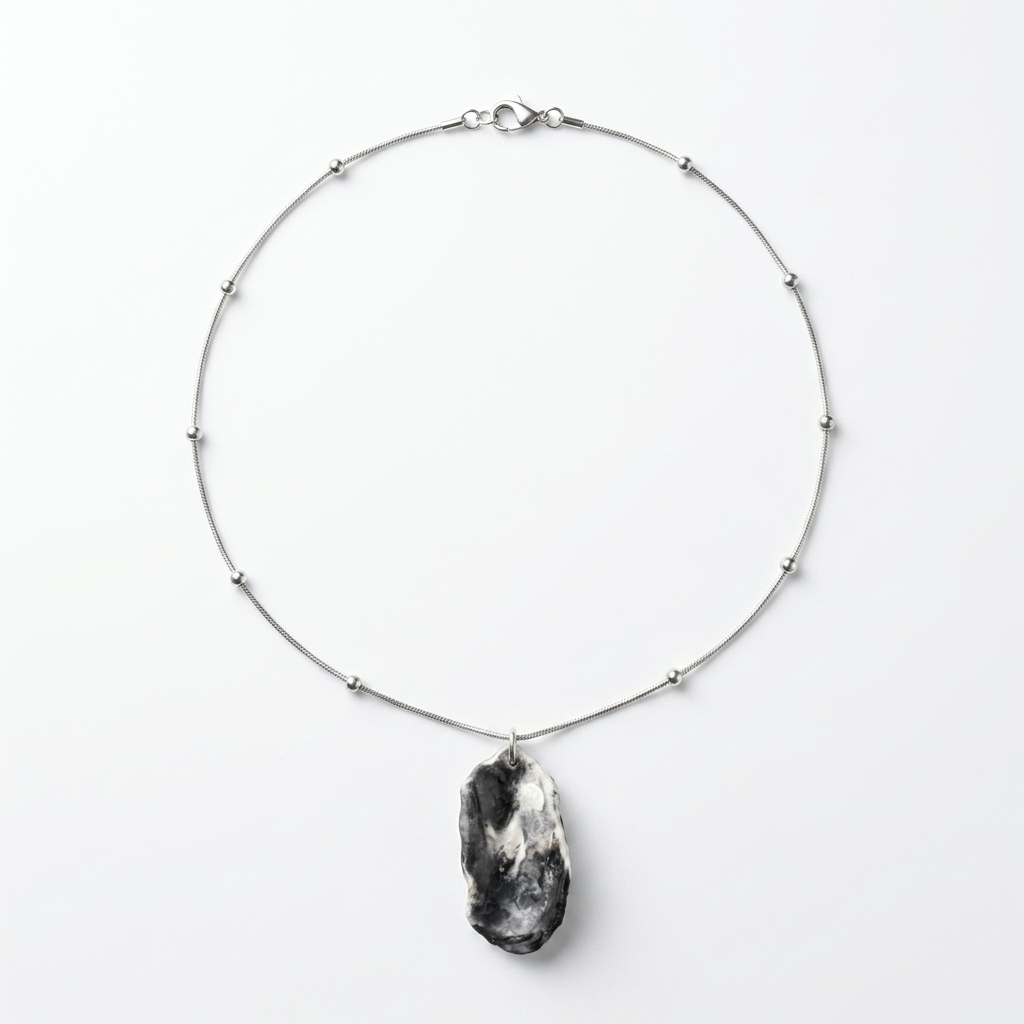 Vienna Pendant Necklace