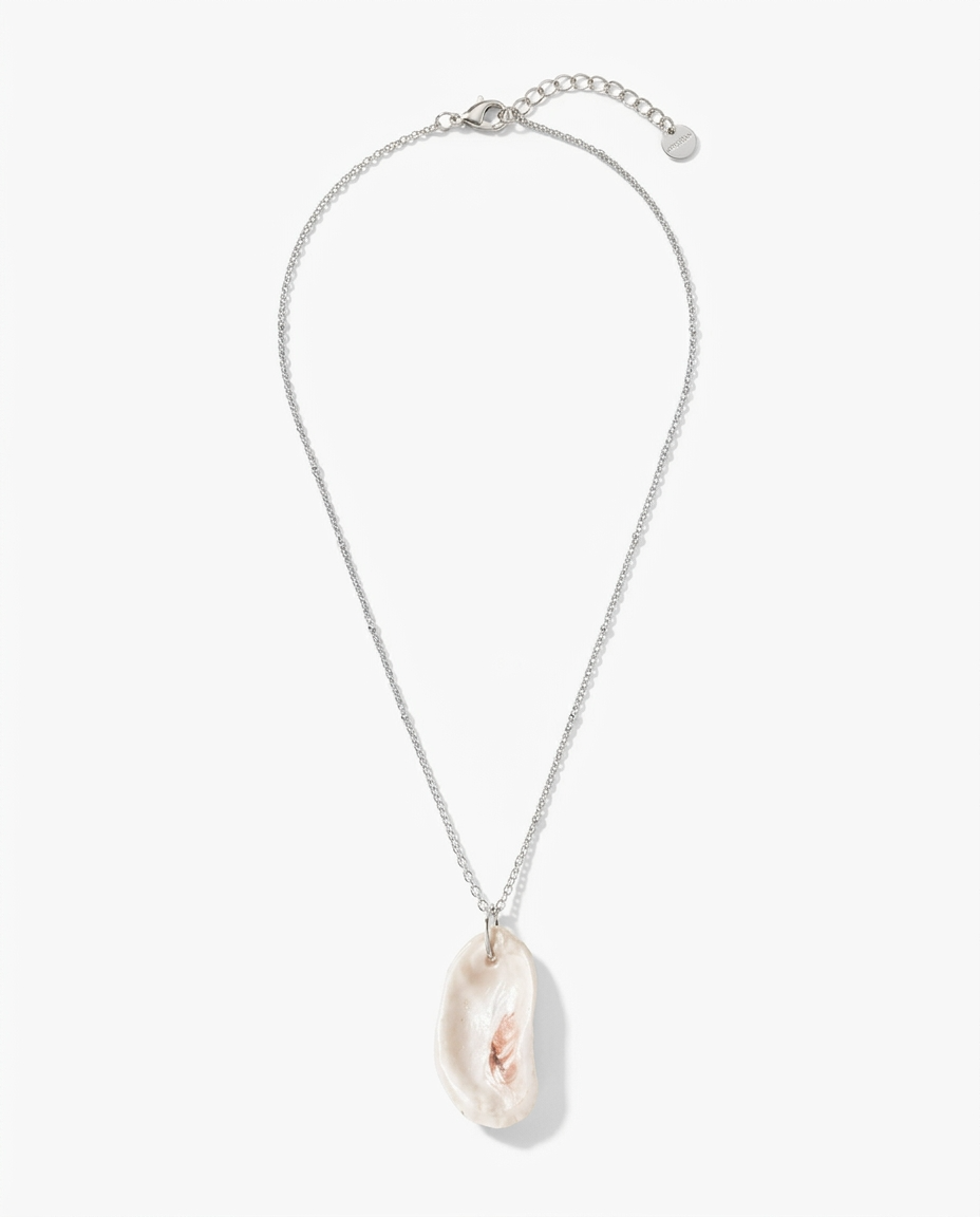 Wren Pendant Necklace