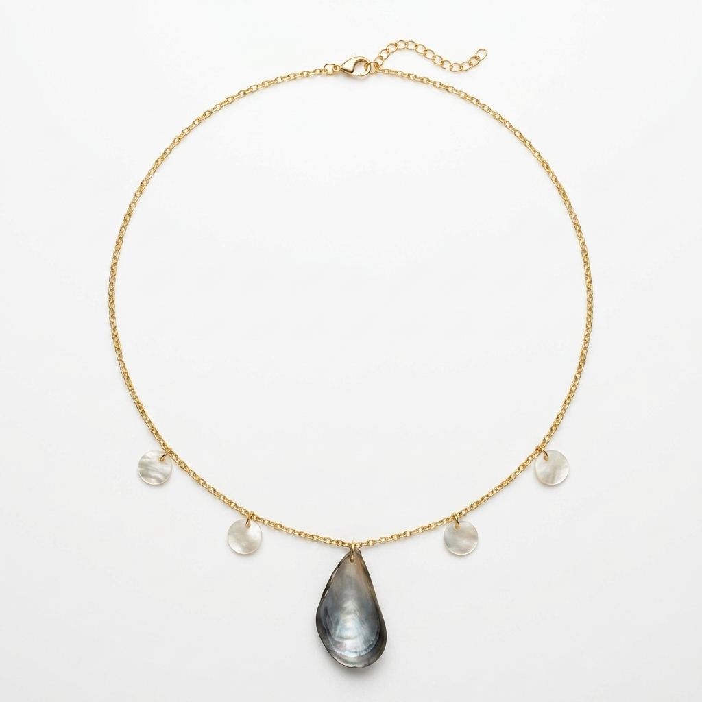 Mother of Pearl Pendant Necklace